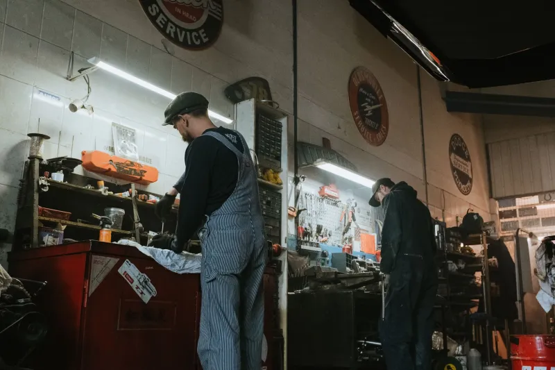 Raised on Floodwater and Smoke: The Specialists Who Refuse to Let Arcade Cabinets Die